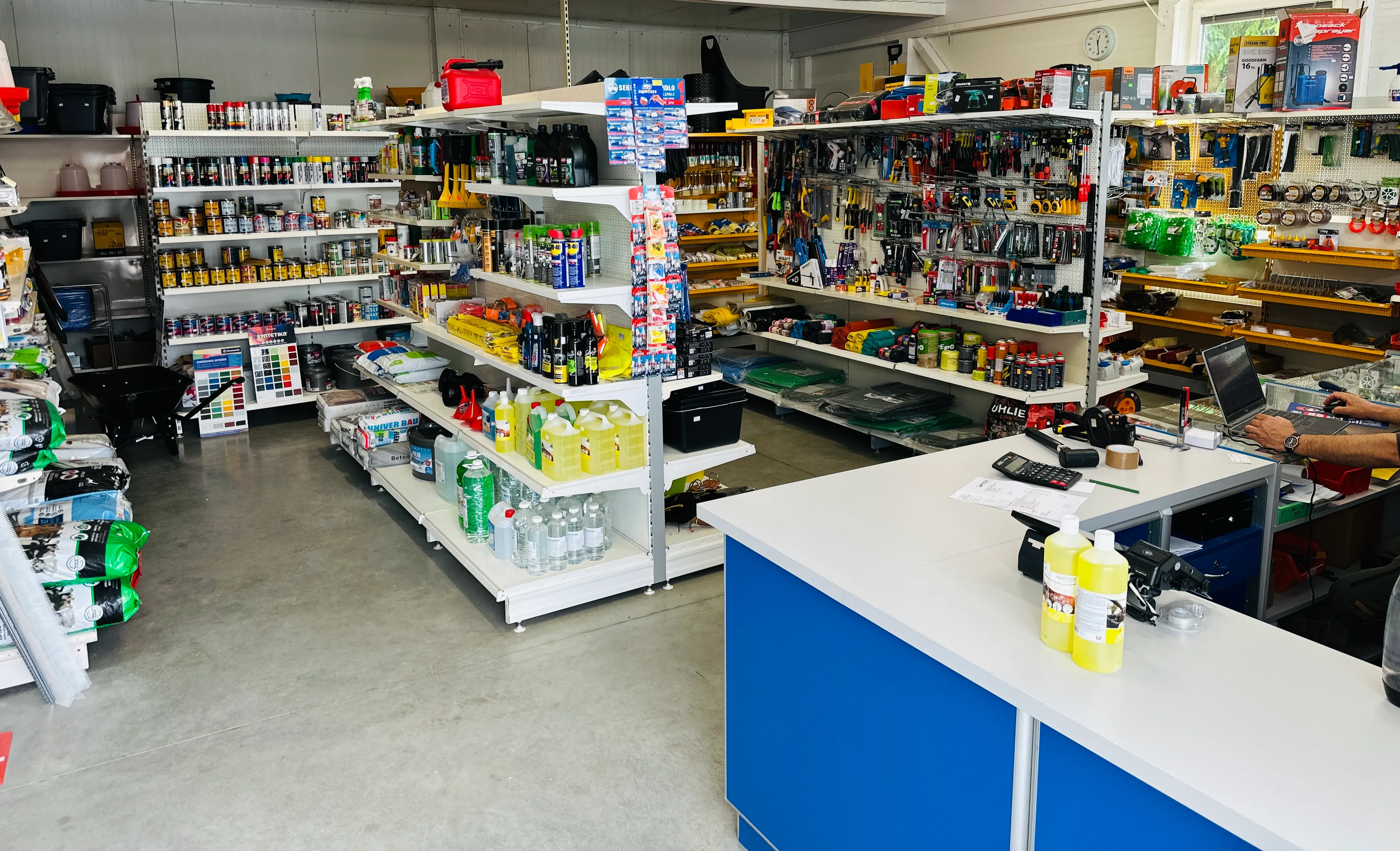 AUMAS - Rodinná tradícia a poctivá robota