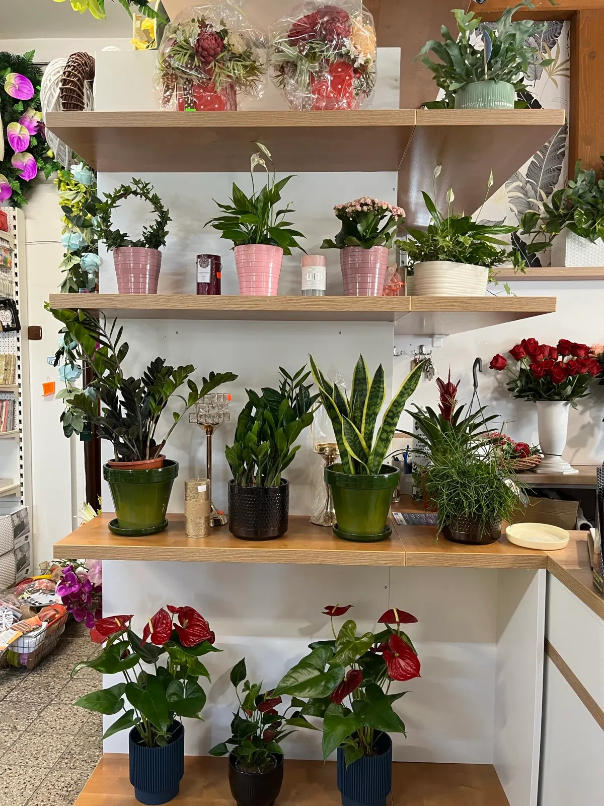 Kytica z bielych pivoniek - Svadba Orava